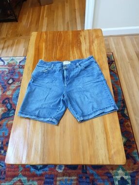 Levi Strauss & Co. Signature Denim Dark Blue Jean Shorts Misses 18